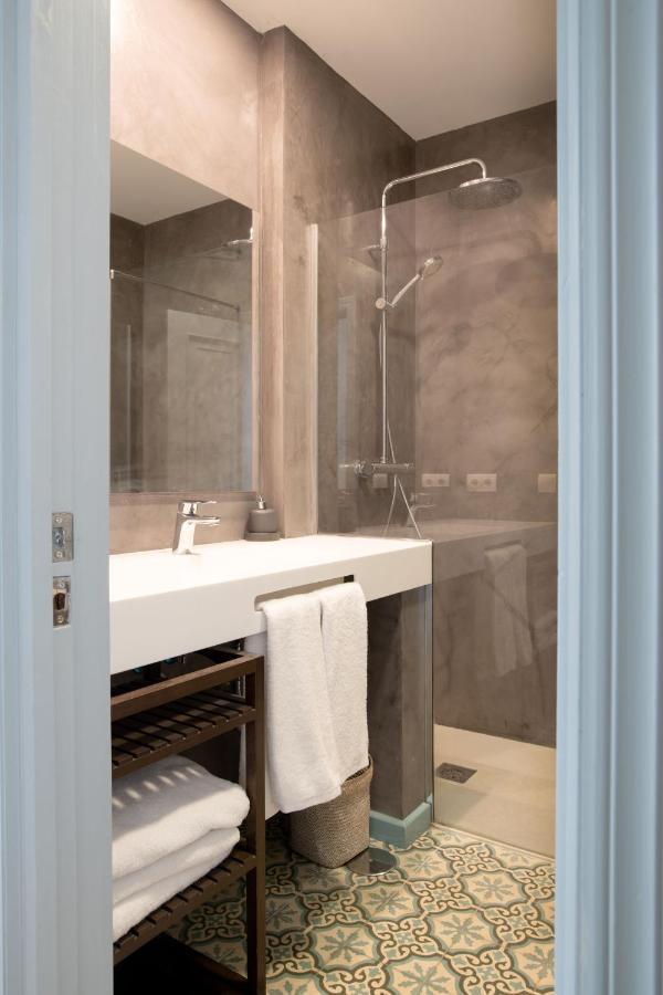 סביליה Plaza Nueva 2 Bedrooms & 2 Bathrooms מראה חיצוני תמונה